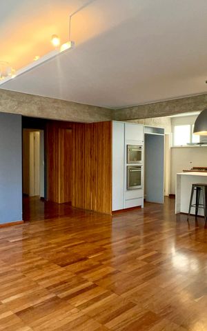 Apartamento à venda com 137m², 3 quartos e 1 vaga Apartamento à venda com 137m², 3 quartos e 1 vagaSala