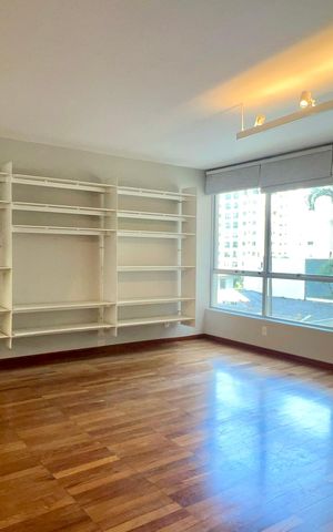 Apartamento à venda com 137m², 3 quartos e 1 vaga Apartamento à venda com 137m², 3 quartos e 1 vagaSala