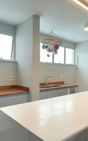 Apartamento à venda com 137m², 3 quartos e 1 vaga Apartamento à venda com 137m², 3 quartos e 1 vagaCozinha