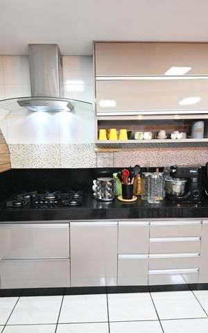 Casa à venda com 187m², 3 quartos e 3 vagas
