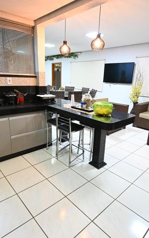Casa à venda com 187m², 3 quartos e 3 vagas