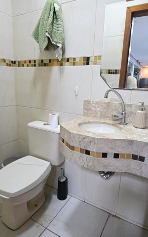 Casa à venda com 187m², 3 quartos e 3 vagas