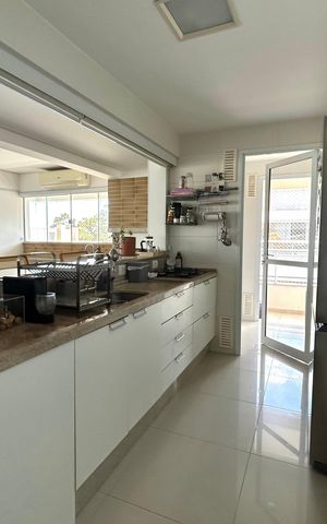 Apartamento para alugar com 196m², 3 quartos e 2 vagas Apartamento para alugar com 196m², 3 quartos e 2 vagasCozinha