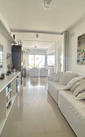 Apartamento para alugar com 196m², 3 quartos e 2 vagas Apartamento para alugar com 196m², 3 quartos e 2 vagasSala