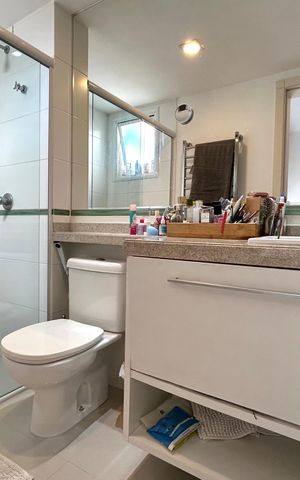 Apartamento para alugar com 196m², 3 quartos e 2 vagas Apartamento para alugar com 196m², 3 quartos e 2 vagasBanheiro suíte 2