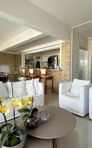 Apartamento para alugar com 196m², 3 quartos e 2 vagas Apartamento para alugar com 196m², 3 quartos e 2 vagasSala