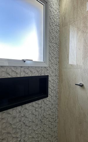 Casa de condomínio para alugar com 262m², 4 quartos e 4 vagas Casa de condomínio para alugar com 262m², 4 quartos e 4 vagasBanheiro Social