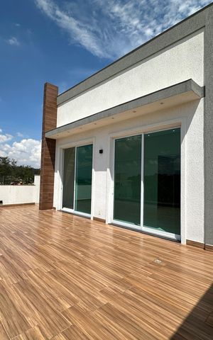 Casa de condomínio para alugar com 262m², 4 quartos e 4 vagas Casa de condomínio para alugar com 262m², 4 quartos e 4 vagasVaranda