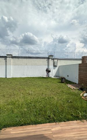 Casa de condomínio para alugar com 262m², 4 quartos e 4 vagas Casa de condomínio para alugar com 262m², 4 quartos e 4 vagasQuintal