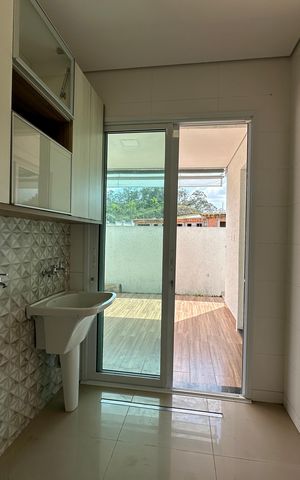 Casa de condomínio para alugar com 262m², 4 quartos e 4 vagas Casa de condomínio para alugar com 262m², 4 quartos e 4 vagasÁrea de Serviço