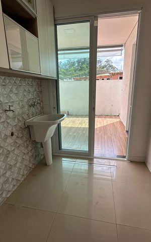 Casa de condomínio para alugar com 262m², 4 quartos e 4 vagas Casa de condomínio para alugar com 262m², 4 quartos e 4 vagasÁrea de Serviço