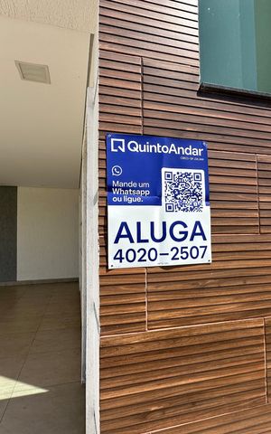 Casa de condomínio para alugar com 262m², 4 quartos e 4 vagas Casa de condomínio para alugar com 262m², 4 quartos e 4 vagasFachada