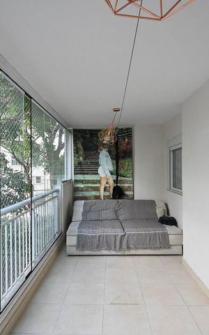 Apartamento para alugar com 125m², 3 quartos e 2 vagasVaranda