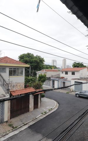 Casa à venda com 329m², 3 quartos e 2 vagas Casa à venda com 329m², 3 quartos e 2 vagasVaranda