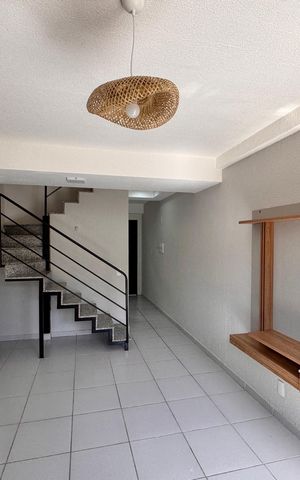 Casa de condomínio à venda com 65m², 2 quartos e 1 vaga Casa de condomínio à venda com 65m², 2 quartos e 1 vagaSala