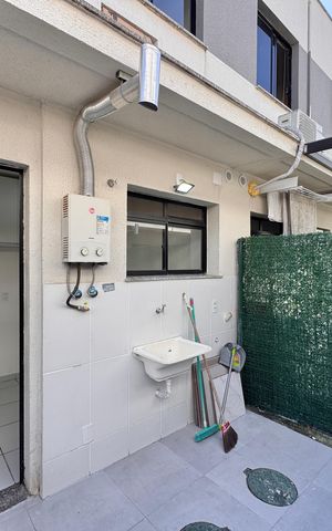 Casa de condomínio à venda com 65m², 2 quartos e 1 vaga Casa de condomínio à venda com 65m², 2 quartos e 1 vagaÁrea de Serviço