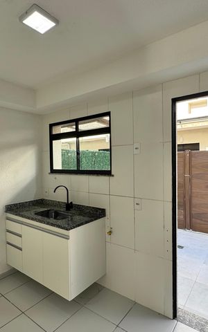 Casa de condomínio à venda com 65m², 2 quartos e 1 vaga Casa de condomínio à venda com 65m², 2 quartos e 1 vagaCozinha
