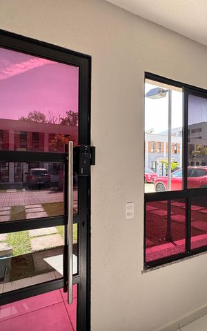 Casa de condomínio à venda com 65m², 2 quartos e 1 vaga Casa de condomínio à venda com 65m², 2 quartos e 1 vagaSala - Detalhes