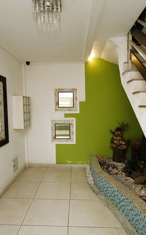 Apartamento à venda com 57m², 2 quartos e 1 vagaHall de entrada