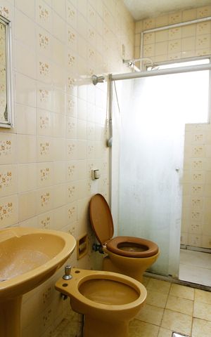 Apartamento à venda com 57m², 2 quartos e 1 vagaBanheiro Social