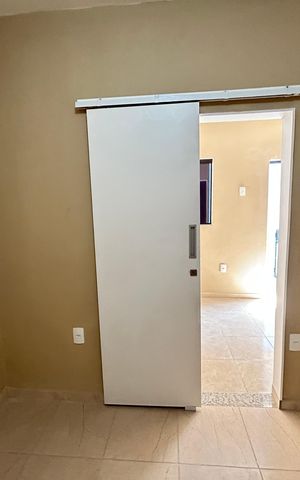 Casa para alugar com 38m², 1 quarto e sem vagaQuarto