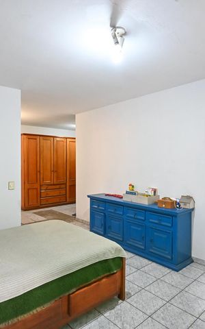Casa para alugar com 260m², 3 quartos e 2 vagasSuíte