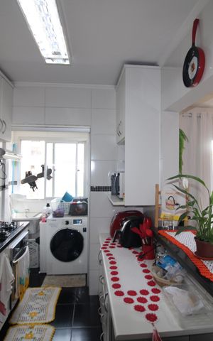 Apartamento à venda com 53m², 2 quartos e 2 vagasCozinha / Área de Serviço