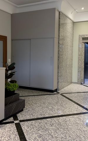 Apartamento para alugar com 147m², 3 quartos e 1 vaga Apartamento para alugar com 147m², 3 quartos e 1 vagaHall de entrada