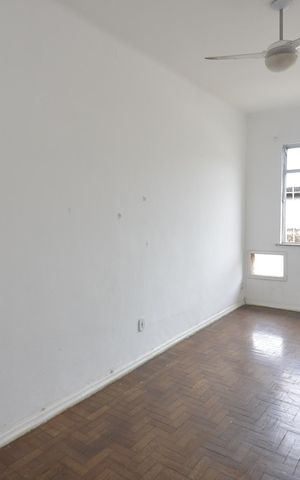 Apartamento para alugar com 85m², 2 quartos e sem vagaQuarto