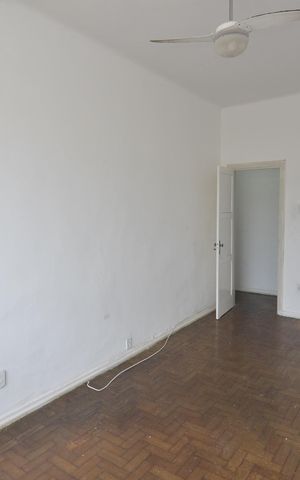 Apartamento para alugar com 85m², 2 quartos e sem vagaQuarto