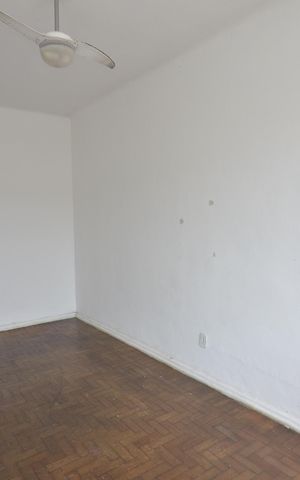 Apartamento para alugar com 85m², 2 quartos e sem vagaQuarto