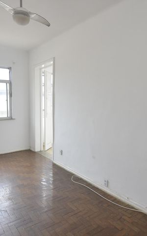 Apartamento para alugar com 85m², 2 quartos e sem vagaQuarto