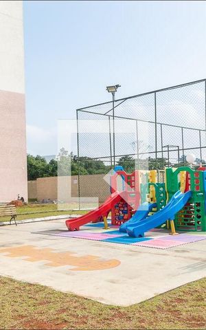 Casa de condomínio para alugar com 112m², 3 quartos e 2 vagas Casa de condomínio para alugar com 112m², 3 quartos e 2 vagasÁrea comum - Playground