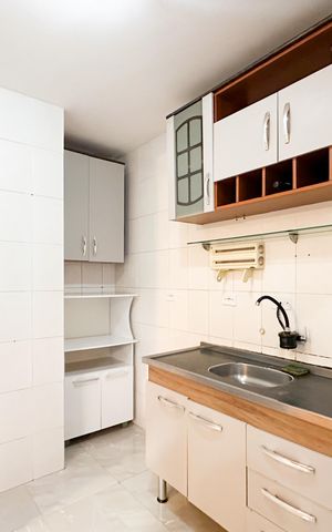 Casa de condomínio para alugar com 112m², 3 quartos e 2 vagas Casa de condomínio para alugar com 112m², 3 quartos e 2 vagasCozinha