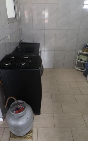 Apartamento à venda com 48m², 2 quartos e 1 vagaCozinha e Área de Serviço