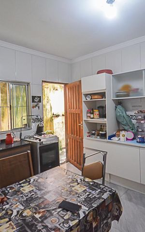 Casa à venda com 315m², 4 quartos e 2 vagasEdícula