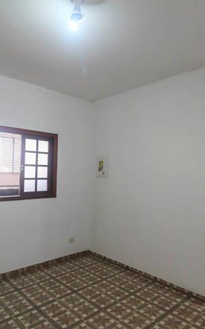 Casa para alugar com 125m², 2 quartos e sem vaga