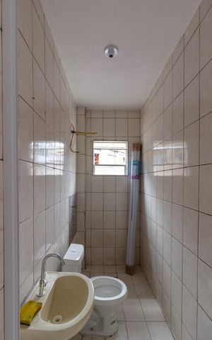 Casa para alugar com 50m², 3 quartos e sem vagaBanheiro