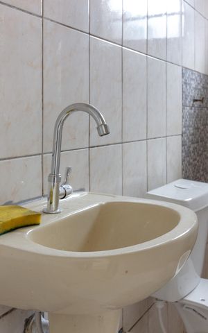 Casa para alugar com 50m², 3 quartos e sem vagaBanheiro