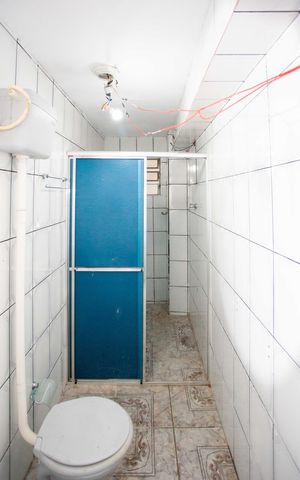 Casa para alugar com 100m², 4 quartos e 5 vagasBanheiro