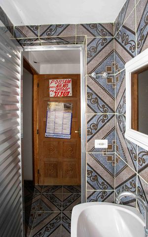 Casa para alugar com 100m², 4 quartos e 5 vagasBanheiro Casa 2