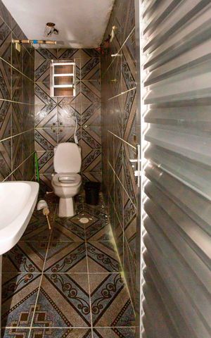 Casa para alugar com 100m², 4 quartos e 5 vagasBanheiro Casa 2