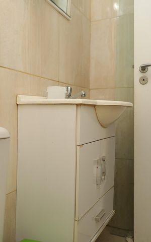 Casa à venda com 63m², 3 quartos e 1 vagaBanheiro 2