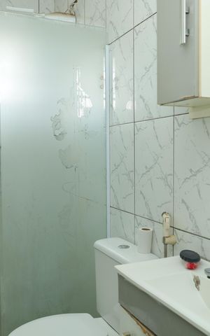Casa à venda com 63m², 3 quartos e 1 vagaBanheiro 1