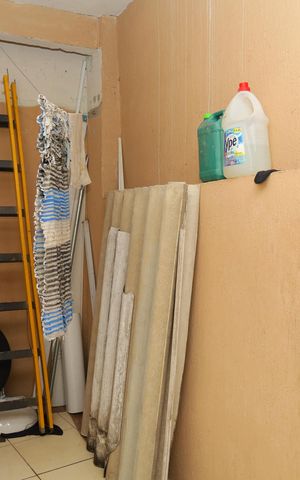 Casa à venda com 63m², 3 quartos e 1 vagaÁrea de Serviço