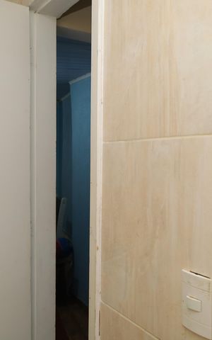 Casa à venda com 63m², 3 quartos e 1 vagaBanheiro 2