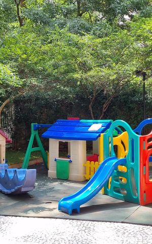Apartamento à venda com 168m², 3 quartos e 4 vagas Apartamento à venda com 168m², 3 quartos e 4 vagasÁrea comum - Playground
