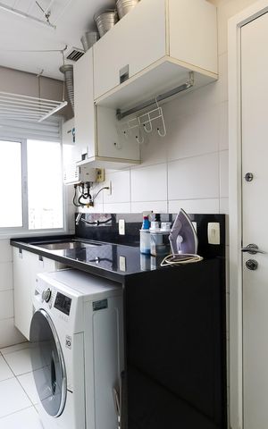 Apartamento à venda com 168m², 3 quartos e 4 vagas Apartamento à venda com 168m², 3 quartos e 4 vagasÁrea de Serviço