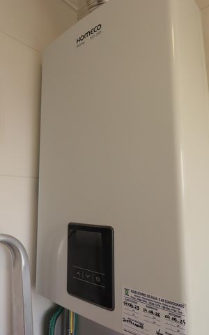 Apartamento para alugar com 60m², 2 quartos e 1 vagaÁrea de Serviço - Aquecedor