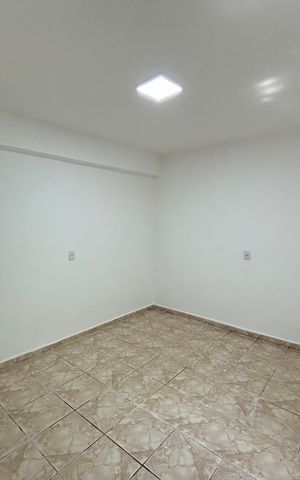 Casa para alugar com 80m², 3 quartos e 1 vaga